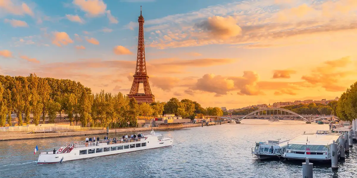 Paris Vacation: Iconic Sights & Timeless Beauty